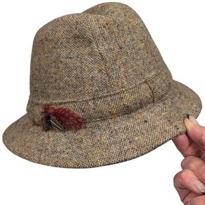 Vintage Donegul Tweed New Wool County Donegul, Ireland Walking Cap. Size 7